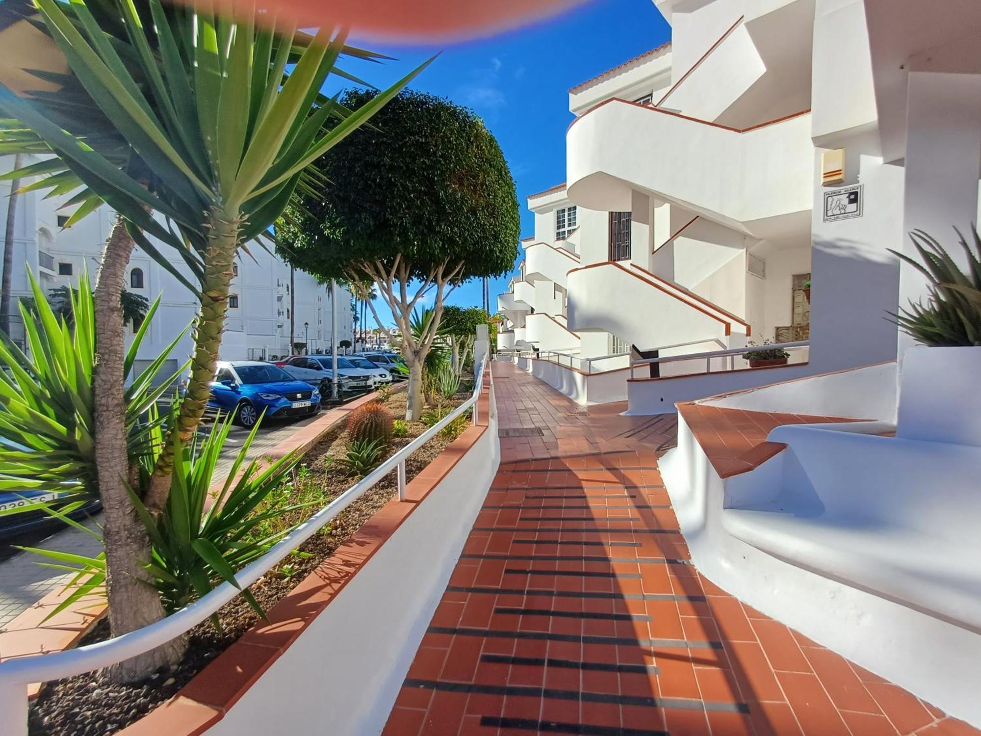 Diamantes Komfort - 2 Bedrooms, 2 Bathrooms, Easily Accessible, No Stairs * Los Cristianos (Tenerife)